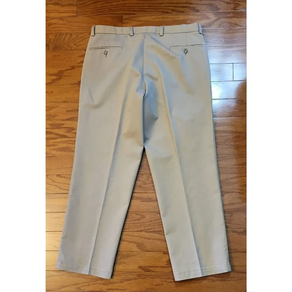 Dockers Men's Pants Size W36 L30 Classic Fit Flat Front Stain Defender Chino